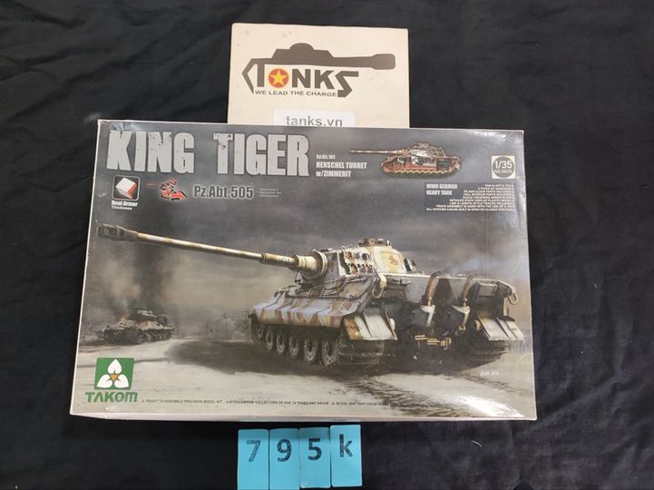 1/35 _ King Tiger _ Takom