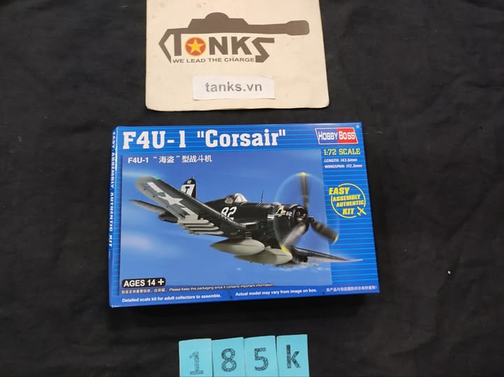 1/72 _ F4U _ Hobbyboss